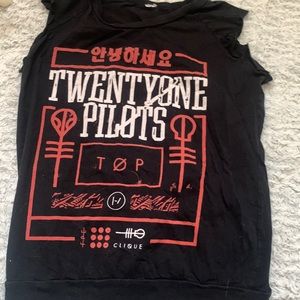 Black twenty one pilots distressed tank top